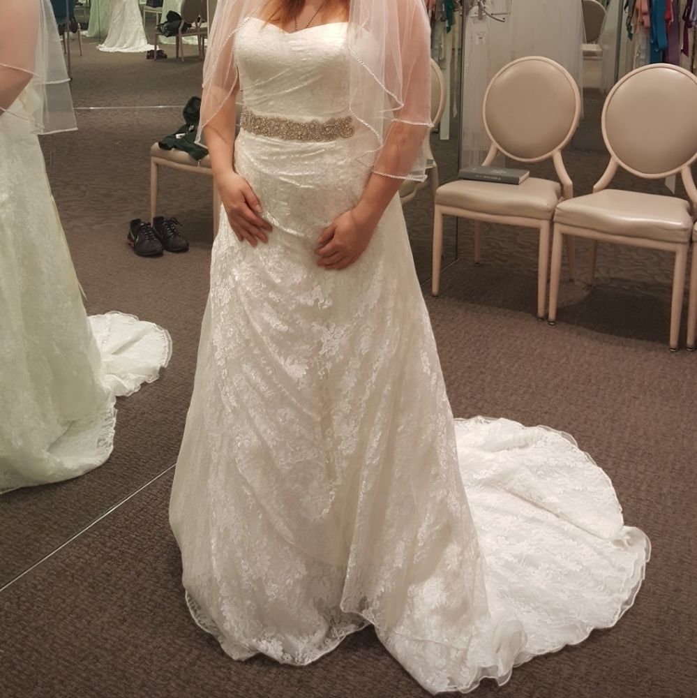 Wedding dress